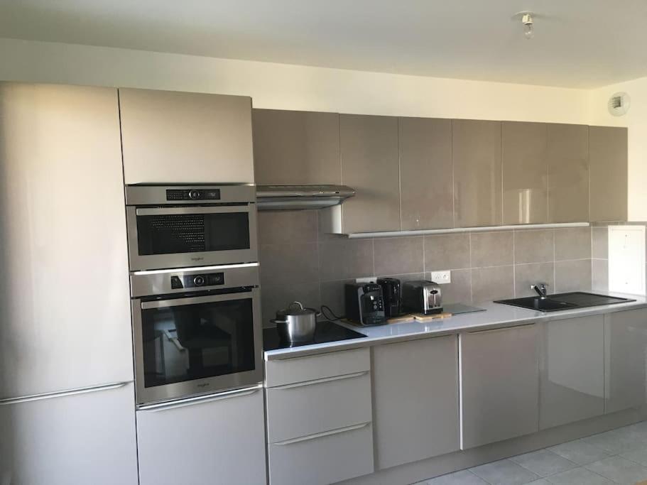 Appartement 87 M2 - 3 Chambres - 6 Personnes - Proche Paris - Parking Gratuit Asnières Екстериор снимка
