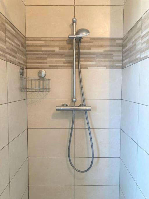 Appartement 87 M2 - 3 Chambres - 6 Personnes - Proche Paris - Parking Gratuit Asnières Екстериор снимка